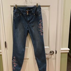 Thalia Sodi Embroidery Jeans Size 8